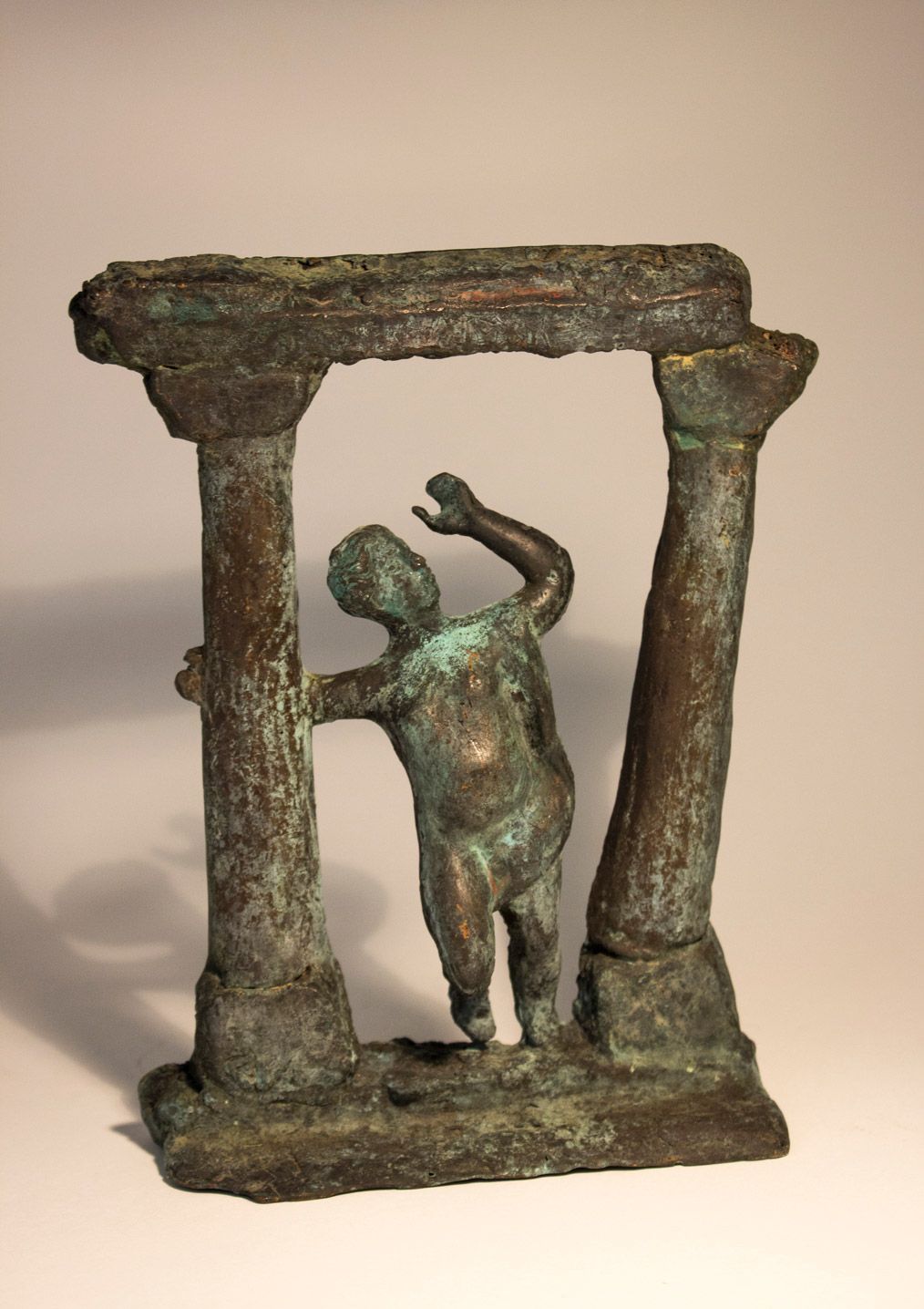 Arch with earthquake